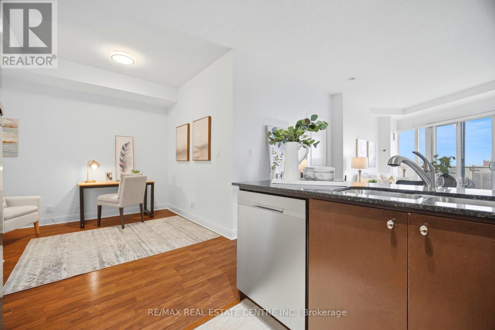 2401 - 50 Absolute Avenue, Mississauga, Ontario  L4Z 0A8 - Photo 8 - W13074246
