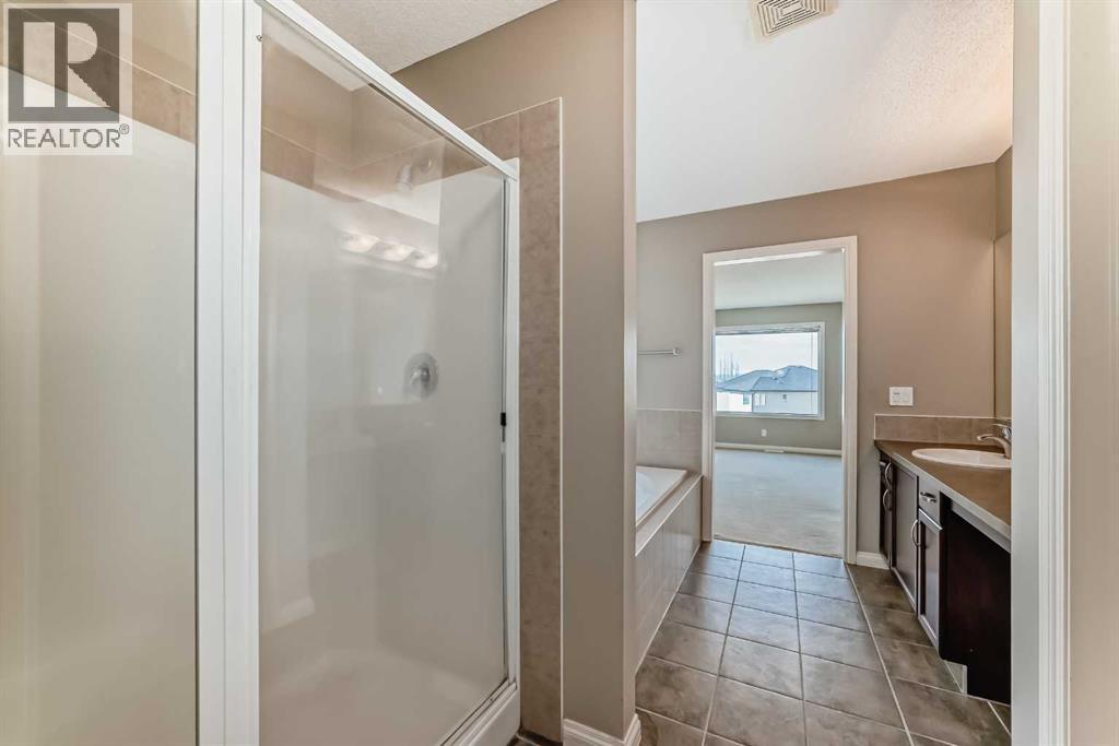 60 Sunset Circle, Cochrane, Alberta  T4C 0C3 - Photo 26 - A2307268
