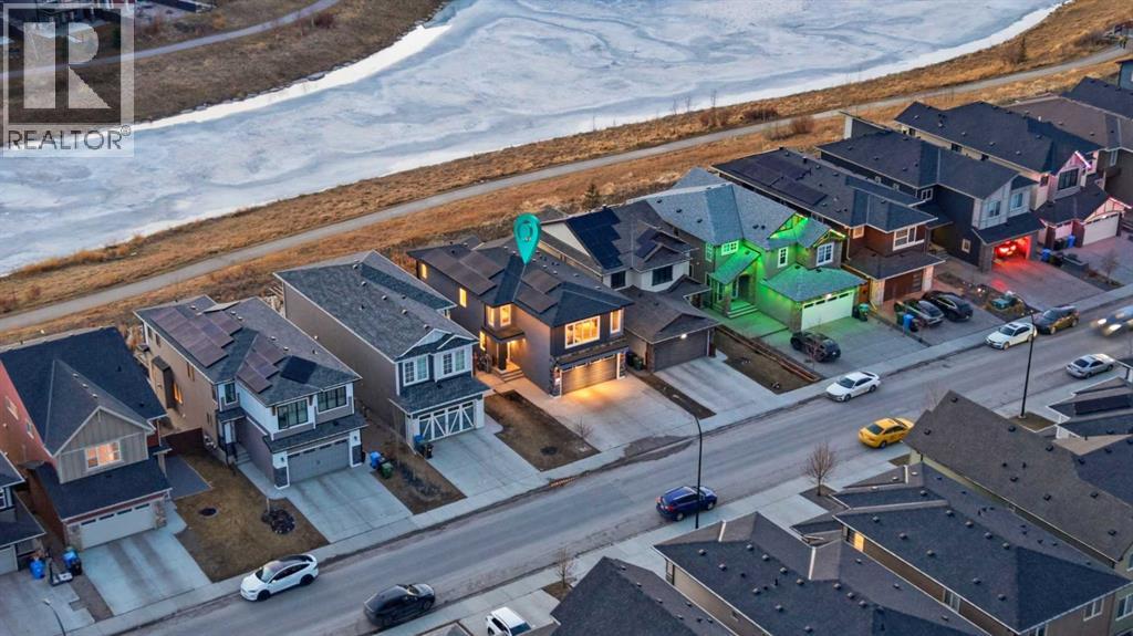 105 Carringvue Manor NW, Calgary, Alberta