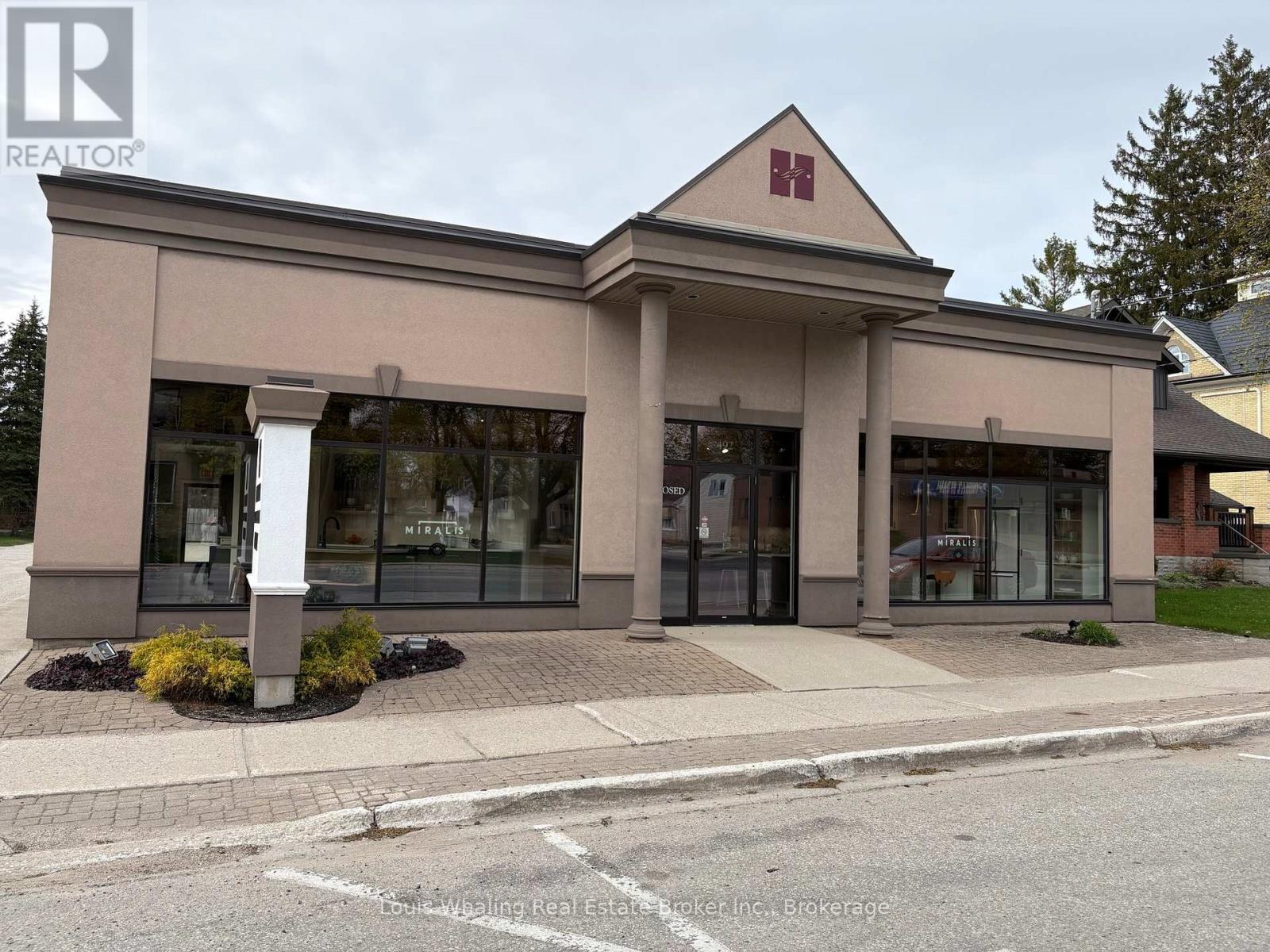 492 10TH STREET, Hanover, Ontario