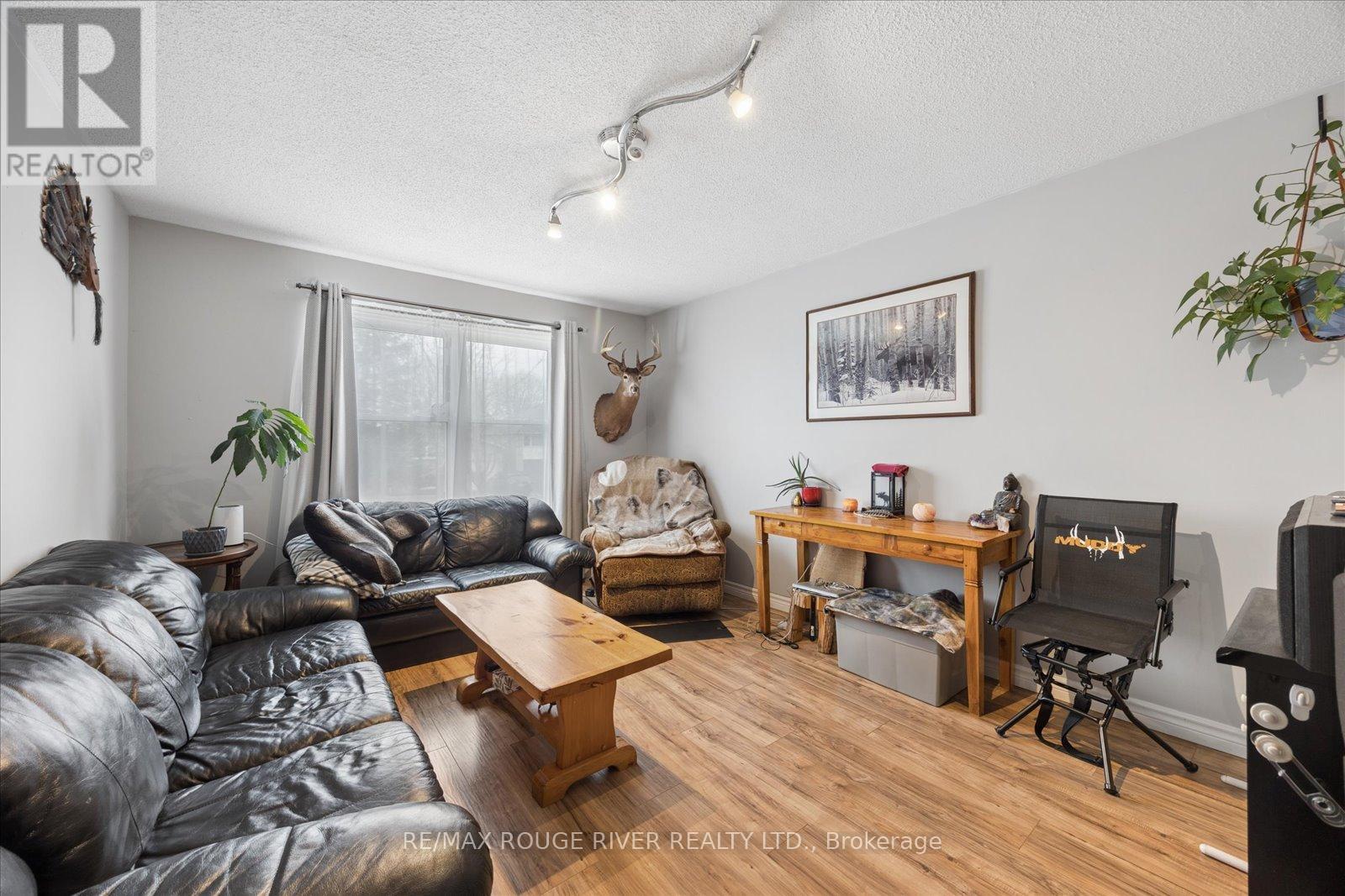 79 Broadlands Crescent, Clarington, Ontario  L1E 1R5 - Photo 3 - E13074300