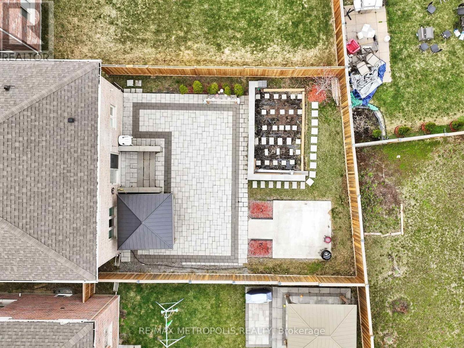 124 Milby Crescent, Bradford West Gwillimbury, Ontario  L3Z 0X8 - Photo 25 - N13014408