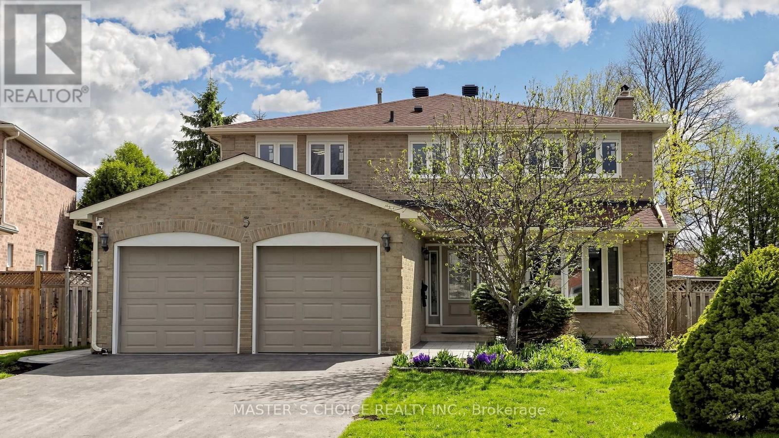 5 Espby Court, Richmond Hill, Ontario  L4C 9L2 - Photo 2 - N13074170