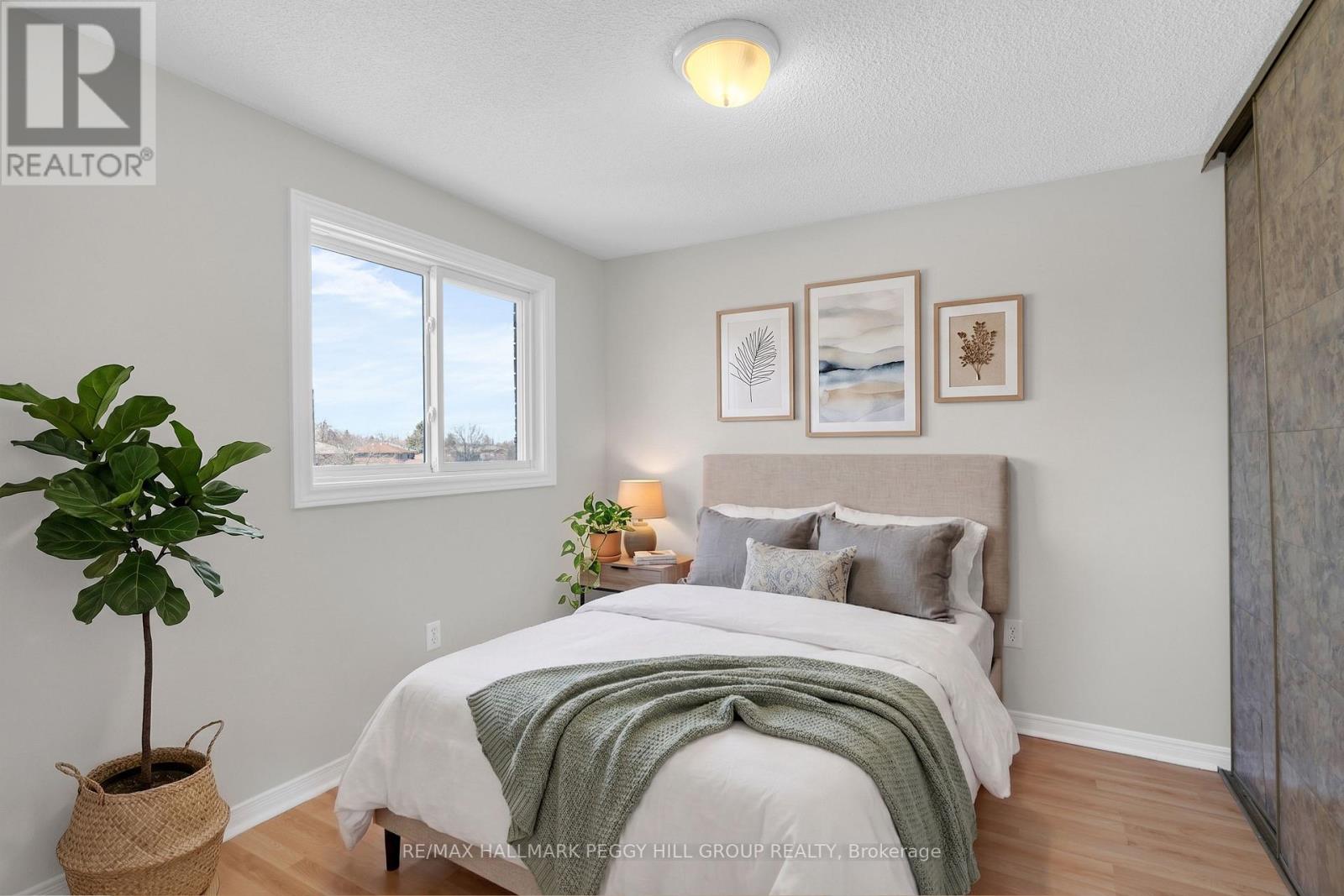 24 Geddes Crescent, Barrie, Ontario  L4N 7B2 - Photo 10 - S13074336