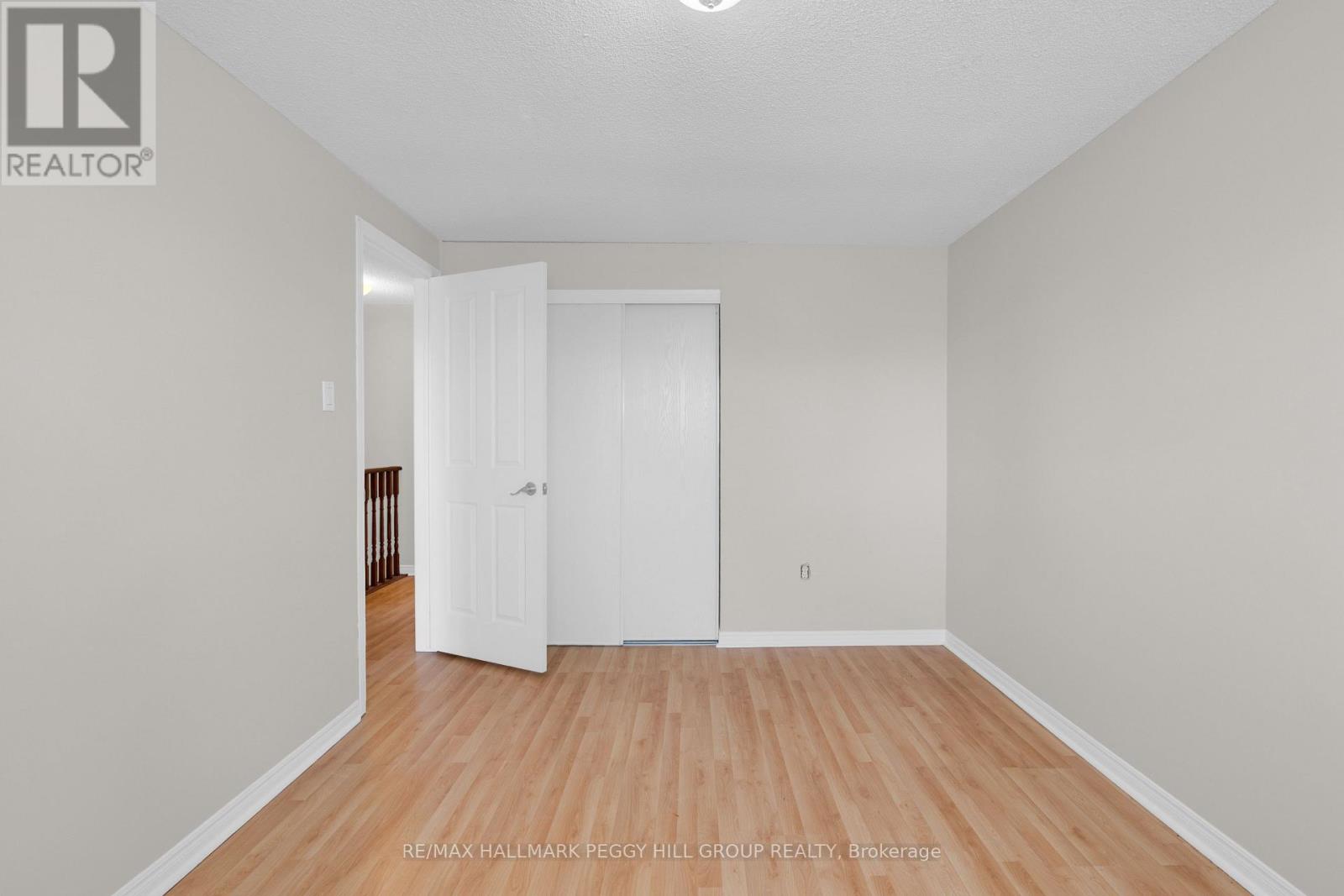 24 Geddes Crescent, Barrie, Ontario  L4N 7B2 - Photo 9 - S13074336