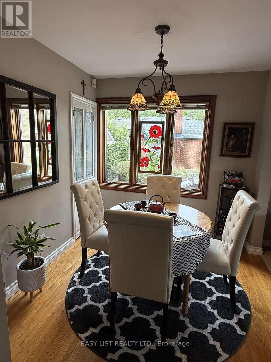 92 Dean Avenue, Guelph, Ontario  N1G 1L6 - Photo 5 - X12932860