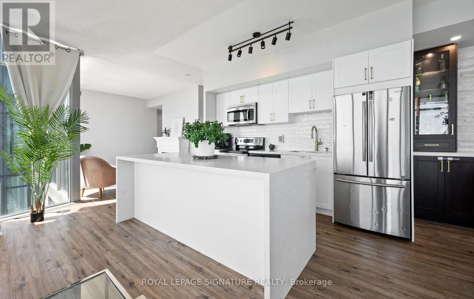 1704 - 103 The Queensway Avenue, Toronto, Ontario  M6S 5B3 - Photo 16 - W13074340
