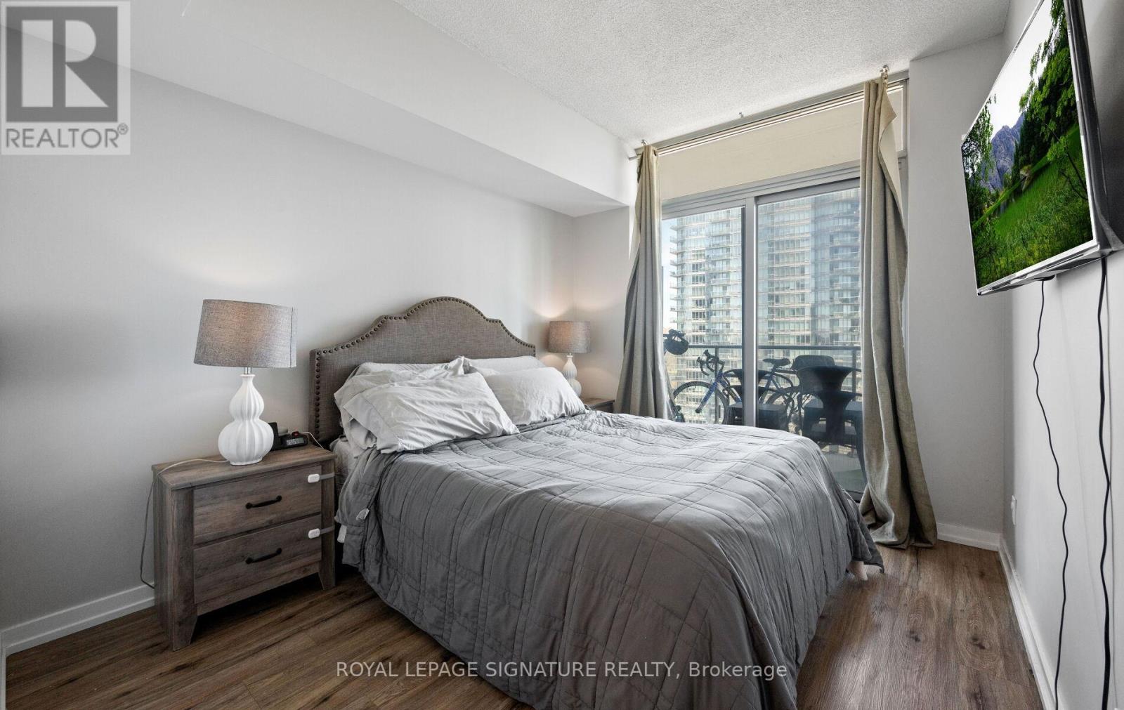 1704 - 103 The Queensway Avenue, Toronto, Ontario  M6S 5B3 - Photo 19 - W13074340