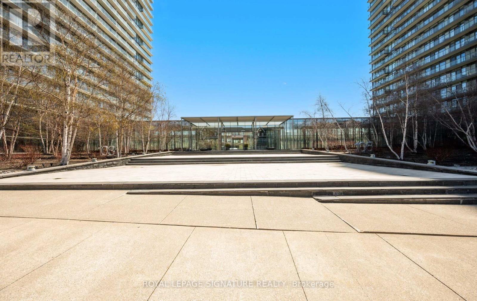 1704 - 103 The Queensway Avenue, Toronto, Ontario  M6S 5B3 - Photo 2 - W13074340