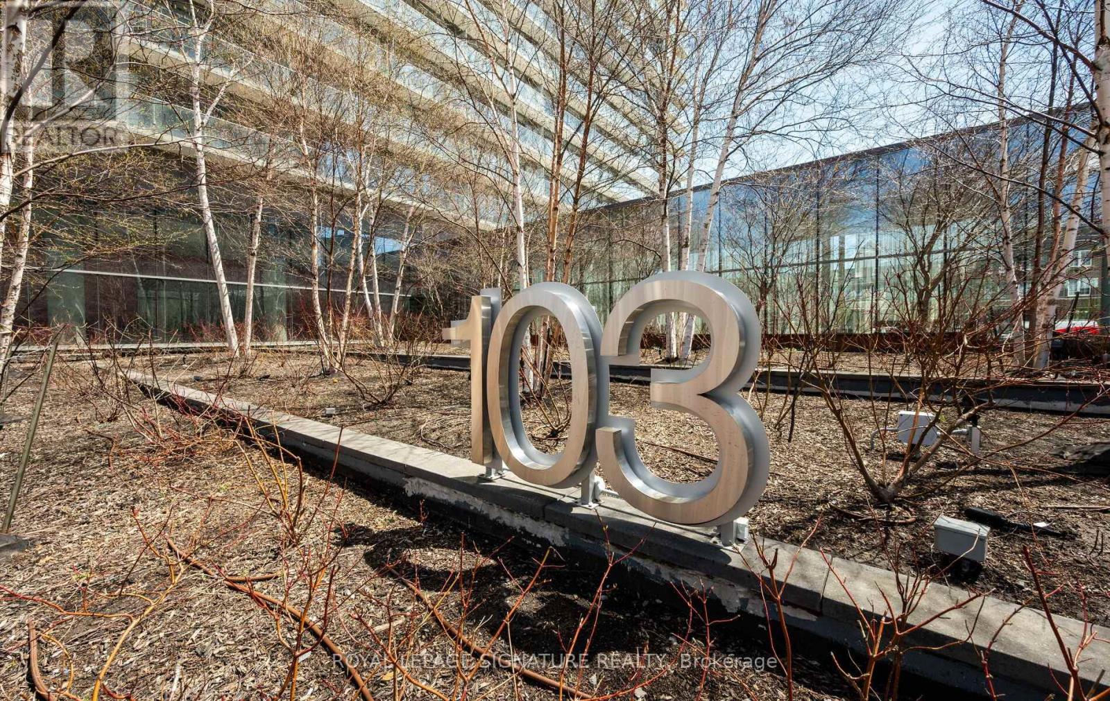 1704 - 103 The Queensway Avenue, Toronto, Ontario  M6S 5B3 - Photo 4 - W13074340