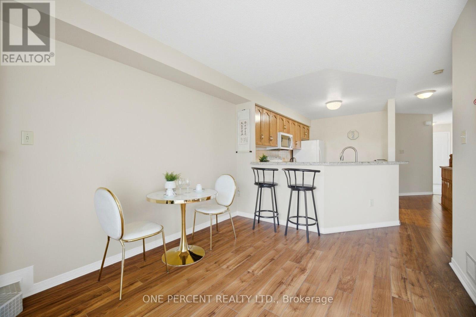 2025 Cleaver Avenue, Burlington, Ontario  L7M 4H8 - Photo 12 - W13074354