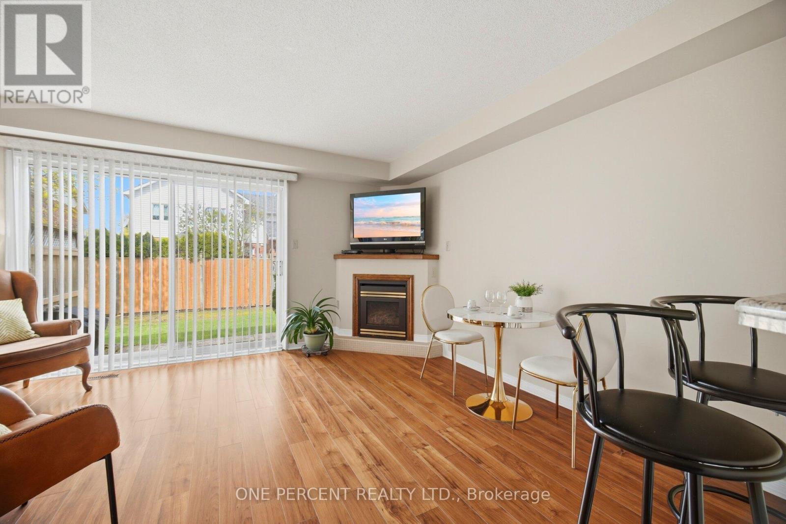 2025 Cleaver Avenue, Burlington, Ontario  L7M 4H8 - Photo 14 - W13074354