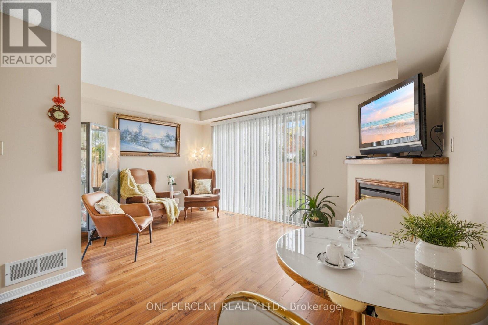 2025 Cleaver Avenue, Burlington, Ontario  L7M 4H8 - Photo 15 - W13074354