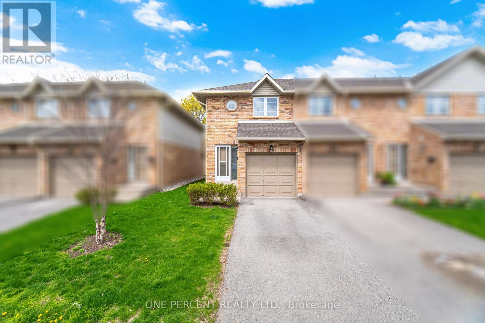2025 Cleaver Avenue, Burlington, Ontario  L7M 4H8 - Photo 2 - W13074354