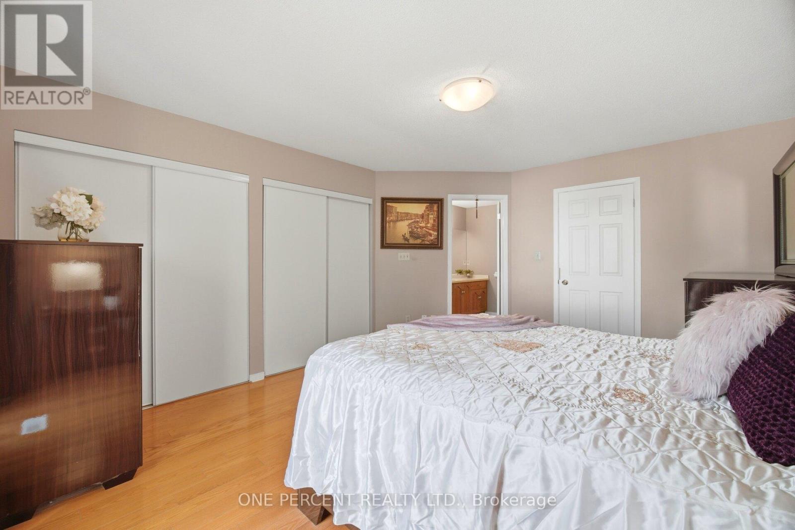 2025 Cleaver Avenue, Burlington, Ontario  L7M 4H8 - Photo 25 - W13074354