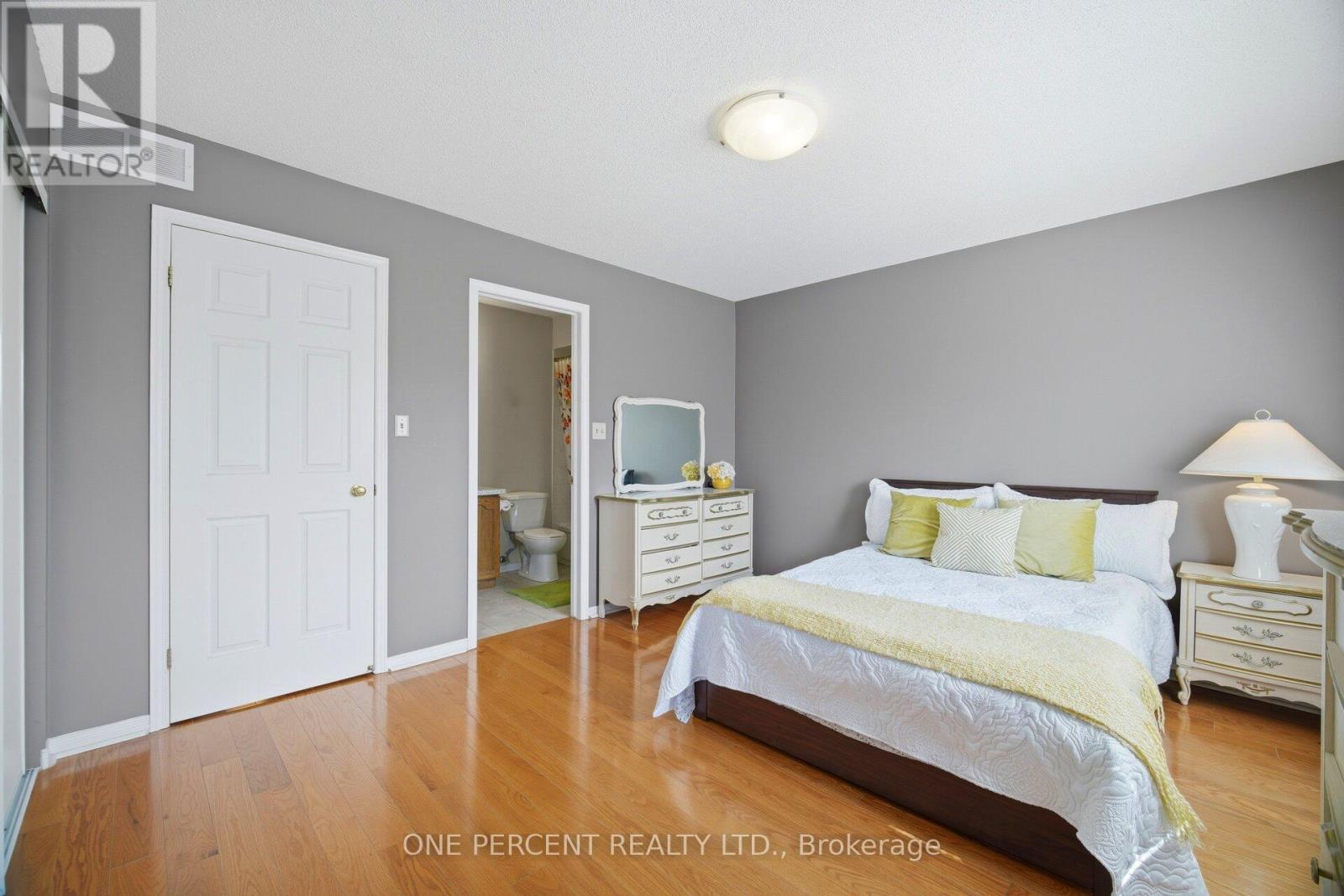 2025 Cleaver Avenue, Burlington, Ontario  L7M 4H8 - Photo 33 - W13074354