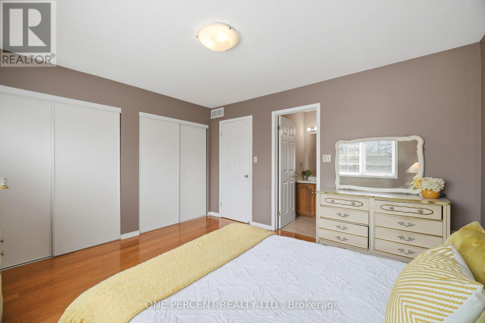 2025 Cleaver Avenue, Burlington, Ontario  L7M 4H8 - Photo 36 - W13074354