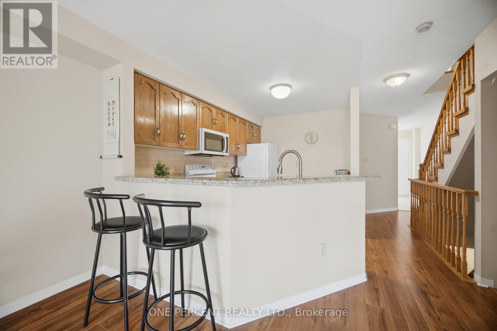 2025 Cleaver Avenue, Burlington, Ontario  L7M 4H8 - Photo 6 - W13074354