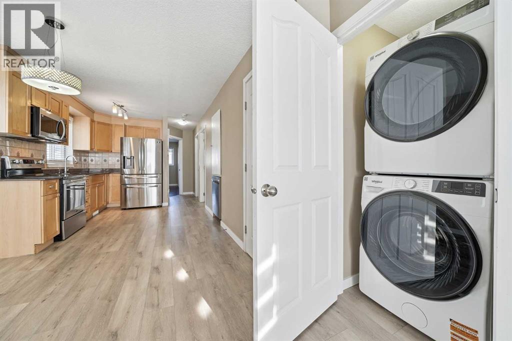 30 Falmere Way Ne, Calgary, Alberta  T3J 2Z1 - Photo 8 - A2278596