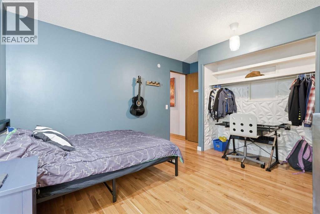 39 Coach Manor Terrace SW, Calgary, Alberta  T3H 1C9 - Photo 28 - A2306773