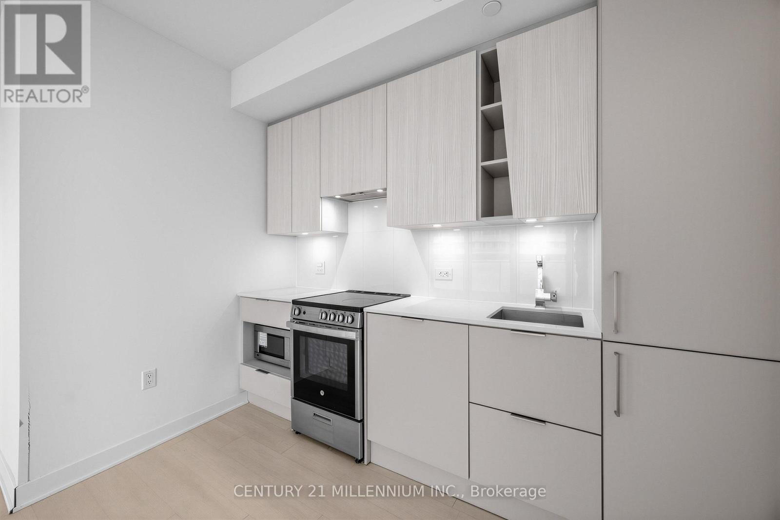 4104 - 3900 Confederation Parkway, Mississauga, Ontario  L5B 0K3 - Photo 18 - W13070280