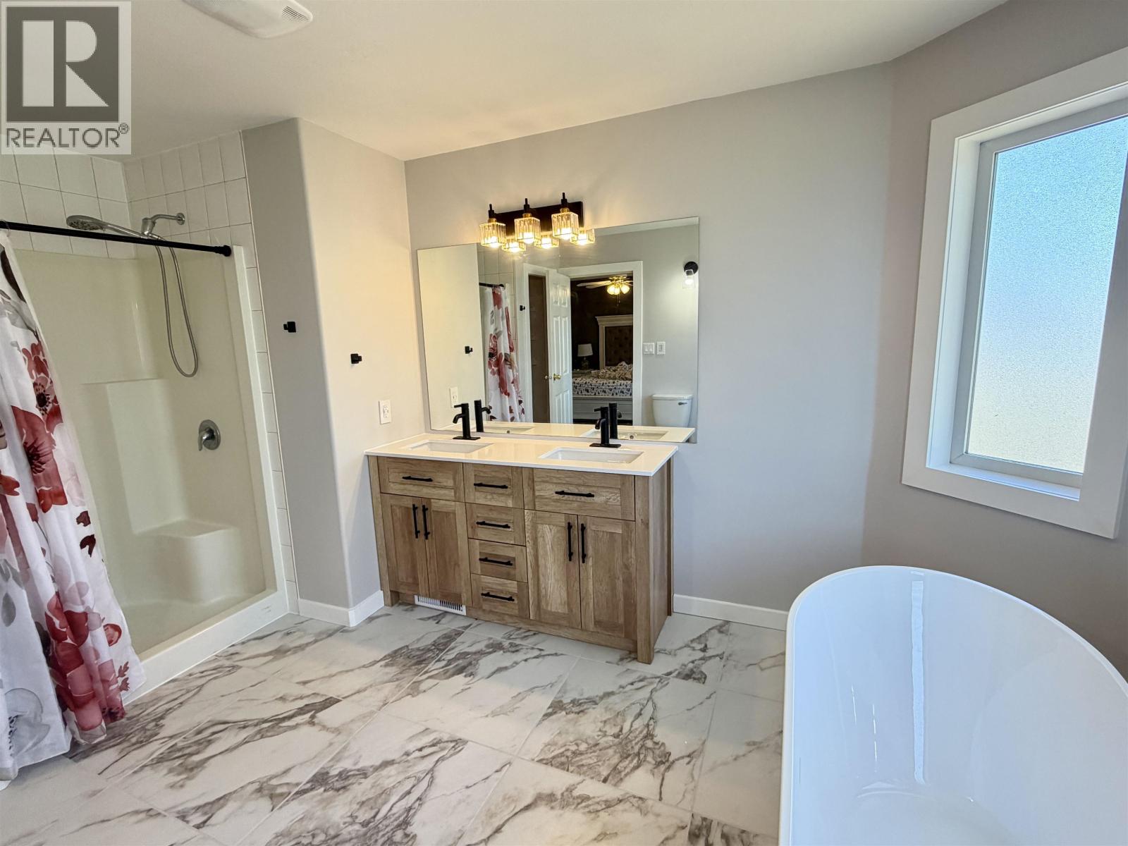 729 Sandy Beach Road, Vanderhoof, British Columbia  V0J 3A0 - Photo 28 - R3118546