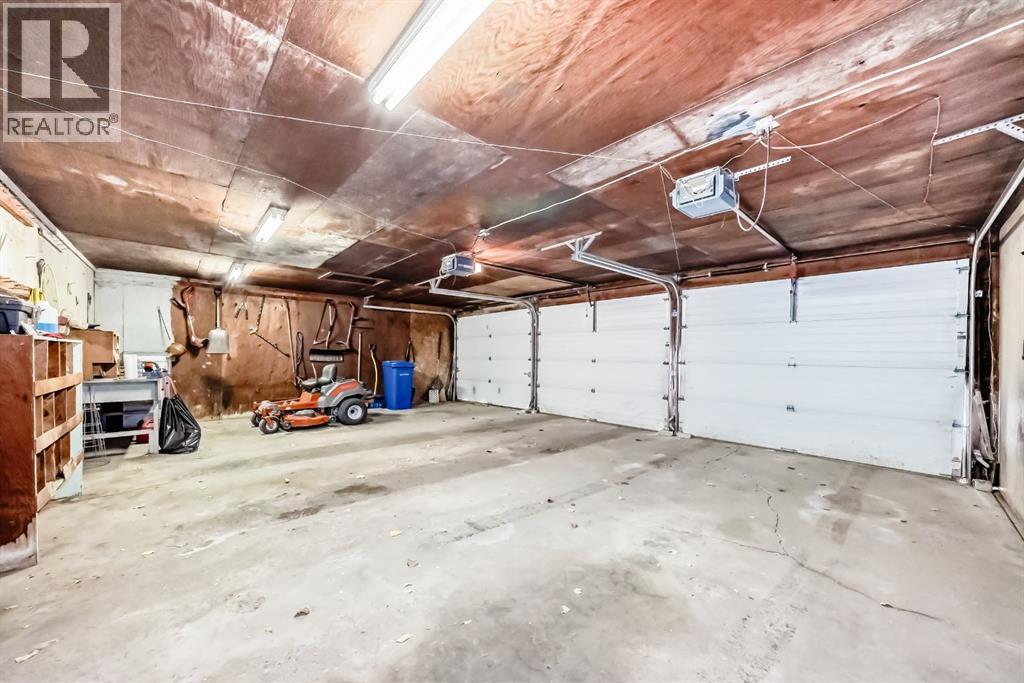 243195 Paradise Road, Chestermere, Alberta  T1X 0M9 - Photo 29 - A2303242