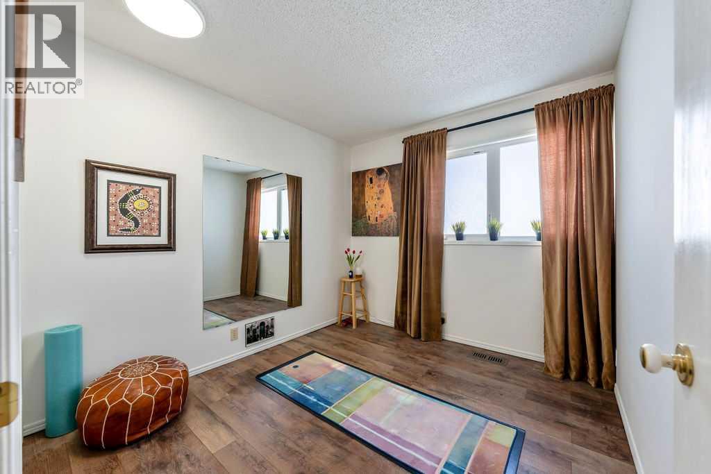 59 Strathcona Close Sw, Calgary, Alberta  T3H 1L2 - Photo 23 - A2305838