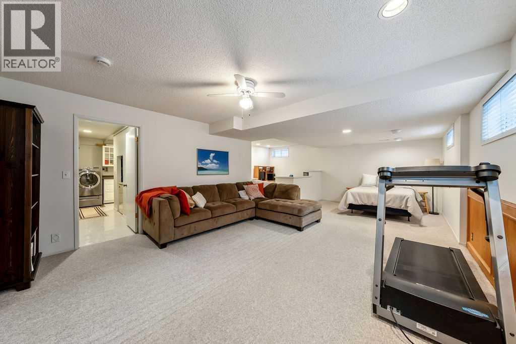 59 Strathcona Close Sw, Calgary, Alberta  T3H 1L2 - Photo 29 - A2305838