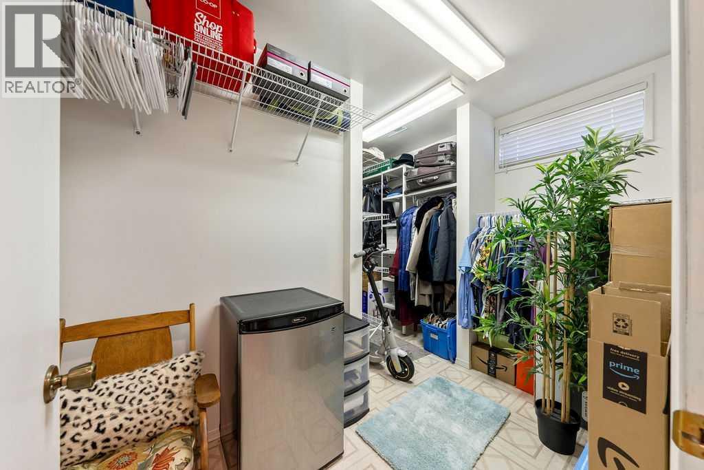 59 Strathcona Close Sw, Calgary, Alberta  T3H 1L2 - Photo 36 - A2305838