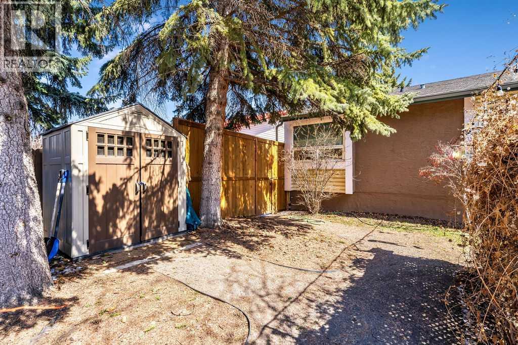 59 Strathcona Close Sw, Calgary, Alberta  T3H 1L2 - Photo 41 - A2305838