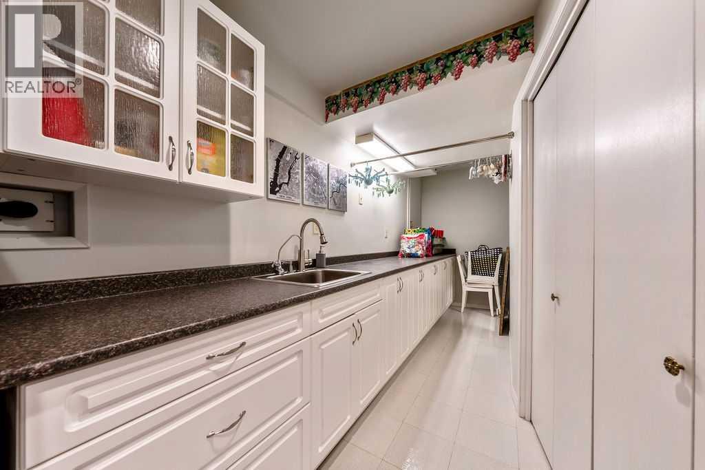 59 Strathcona Close Sw, Calgary, Alberta  T3H 1L2 - Photo 39 - A2305838