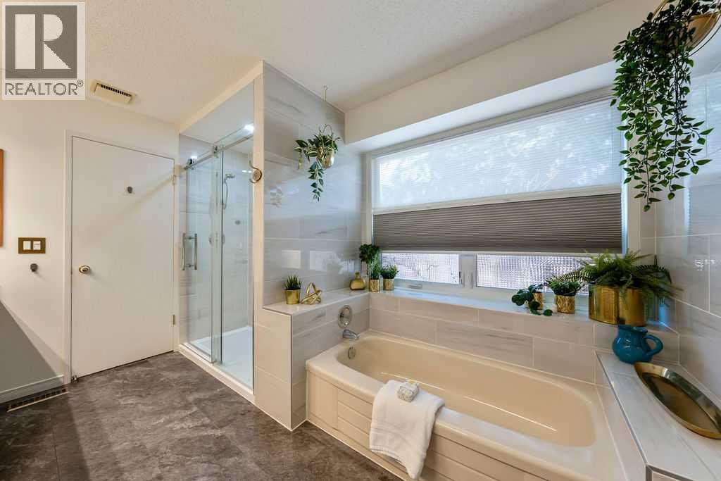 59 Strathcona Close Sw, Calgary, Alberta  T3H 1L2 - Photo 22 - A2305838