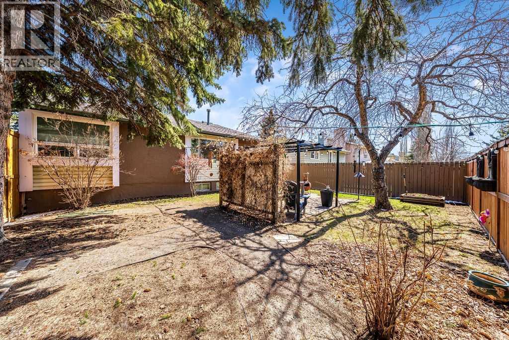 59 Strathcona Close Sw, Calgary, Alberta  T3H 1L2 - Photo 42 - A2305838