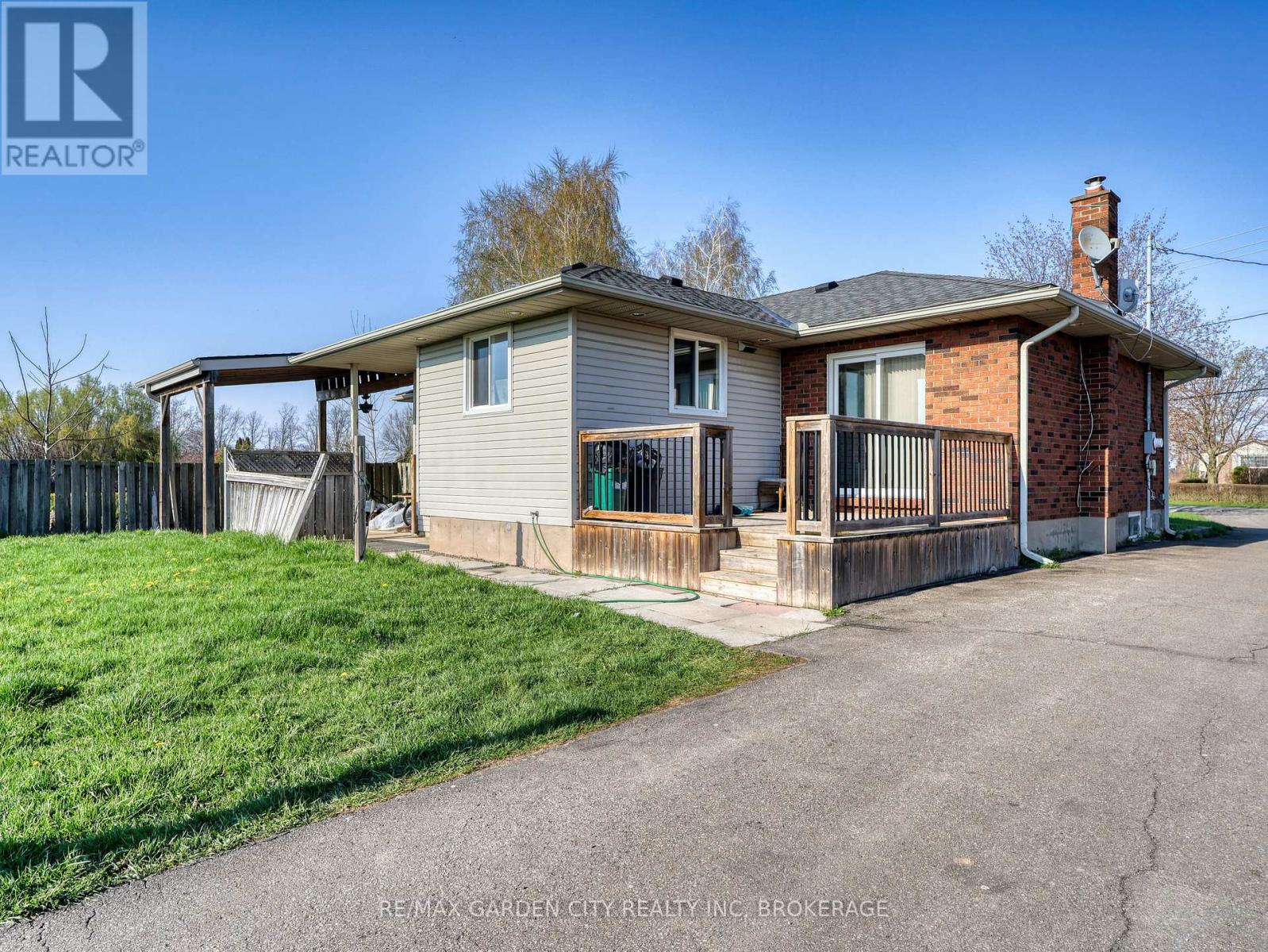 228-234 Read Road, St. Catharines, Ontario  L2R 7K6 - Photo 7 - X13061210