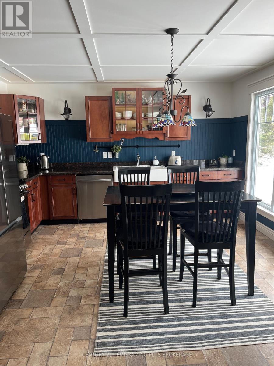7 Poplar Crescent, Temagami, Ontario  P0H 2H0 - Photo 11 - X13069128
