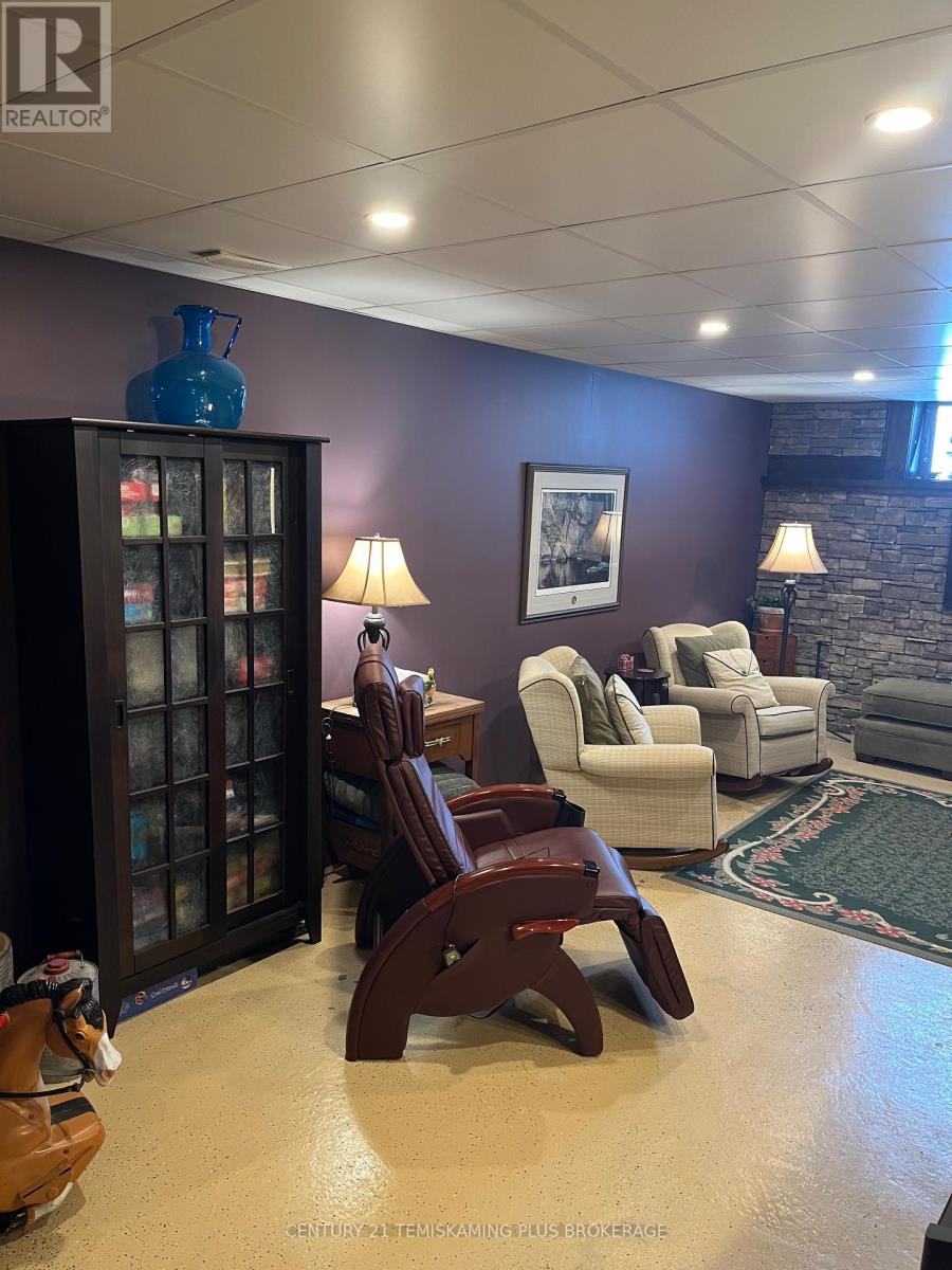 7 Poplar Crescent, Temagami, Ontario  P0H 2H0 - Photo 29 - X13069128