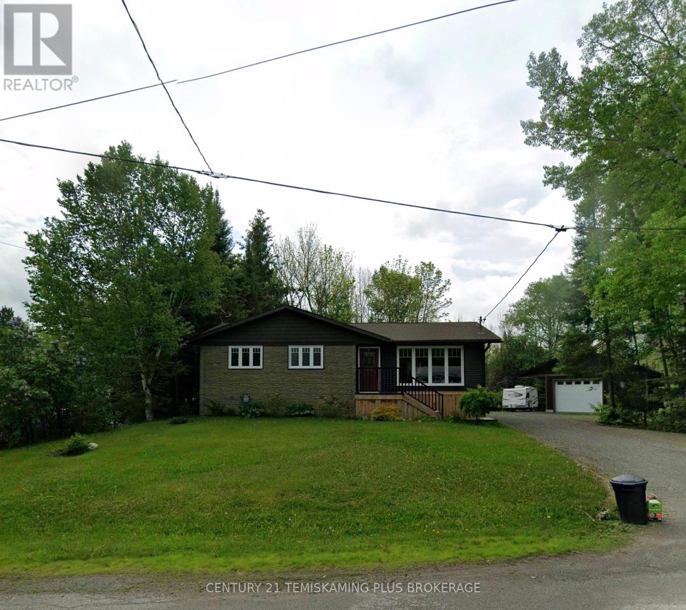 7 Poplar Crescent, Temagami, Ontario  P0H 2H0 - Photo 3 - X13069128