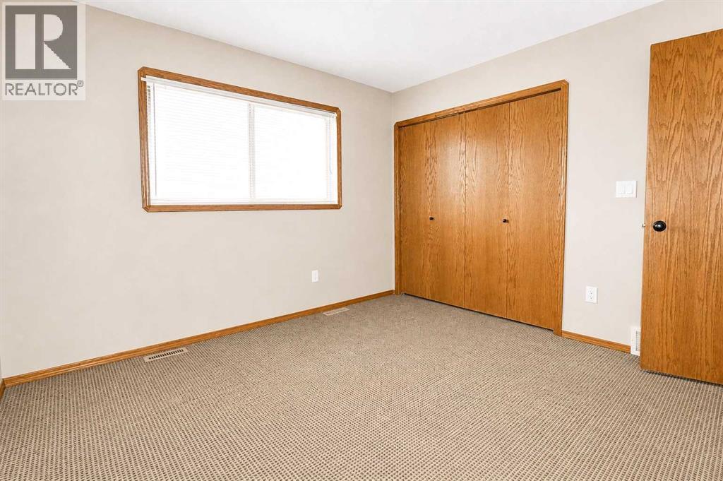 60 Vickers Close, Red Deer, Alberta  T4R 0E6 - Photo 13 - A2307326