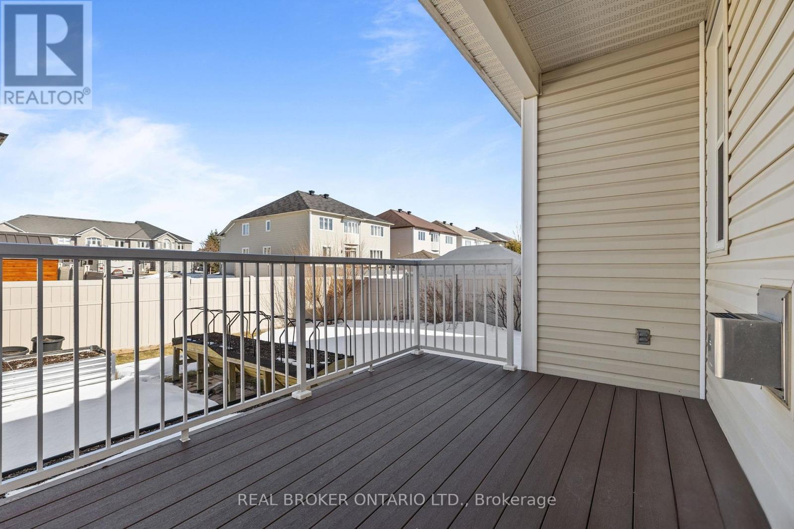 204 Hillpark High Street, Ottawa, Ontario  K1W 0B5 - Photo 24 - X12938110
