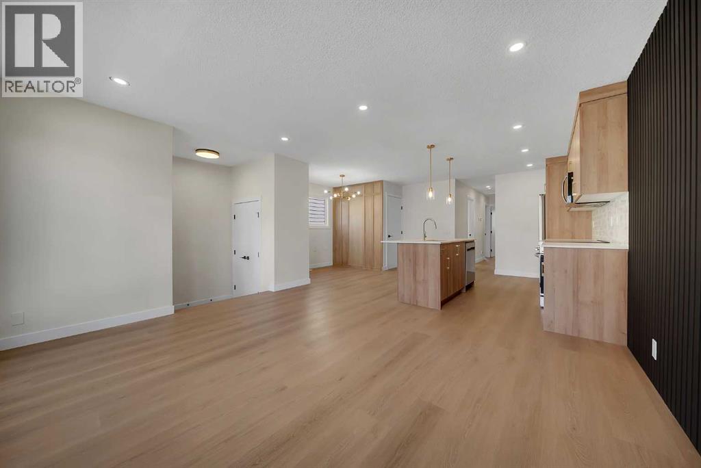 7814 21 Street Se, Calgary, Alberta  T2C 1Y7 - Photo 4 - A2306761