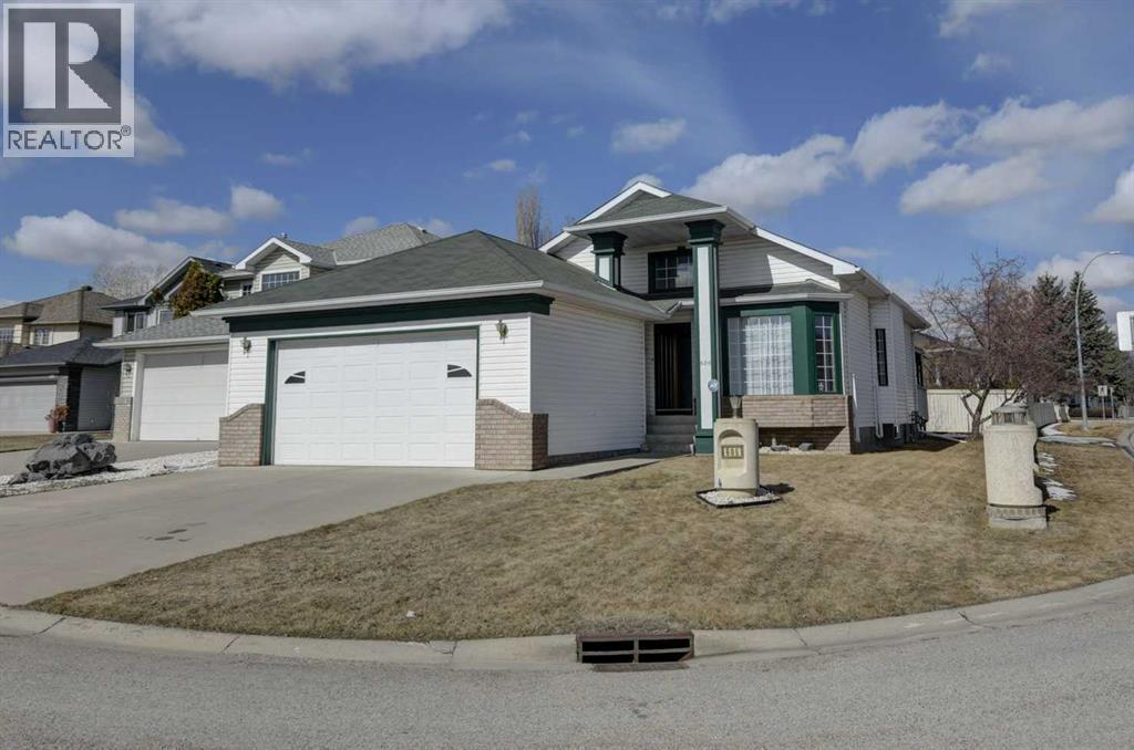 606 DIAMOND Court SE, Calgary, Alberta