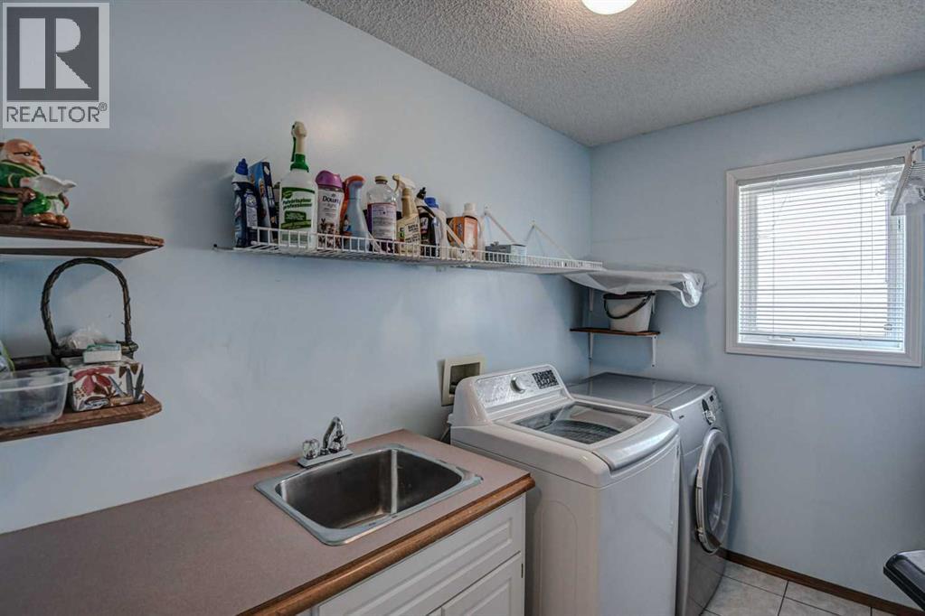 606 Diamond Court Se, Calgary, Alberta  T2J 7C8 - Photo 19 - A2298032