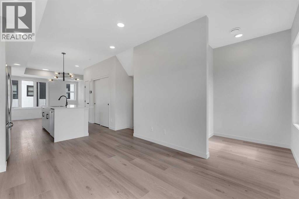 804a, 120 Arbour Lake, Calgary, Alberta  T3G 0H6 - Photo 3 - A2303170