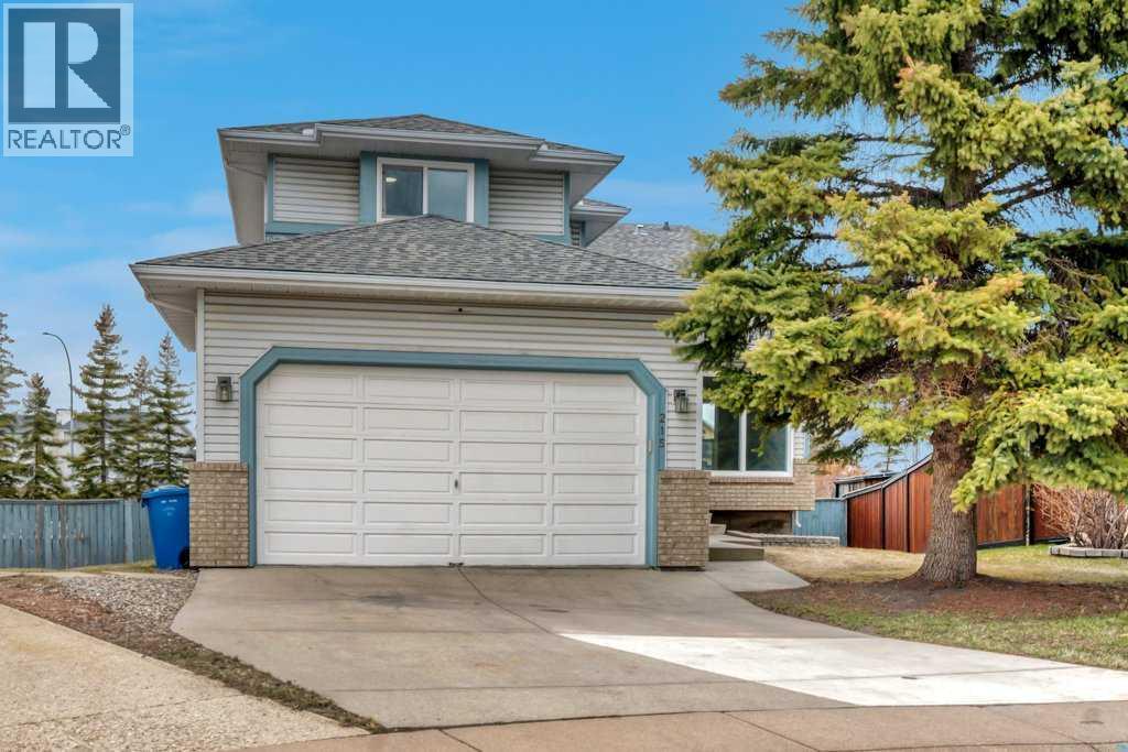 215 Hawktree Circle NW, Calgary, Alberta