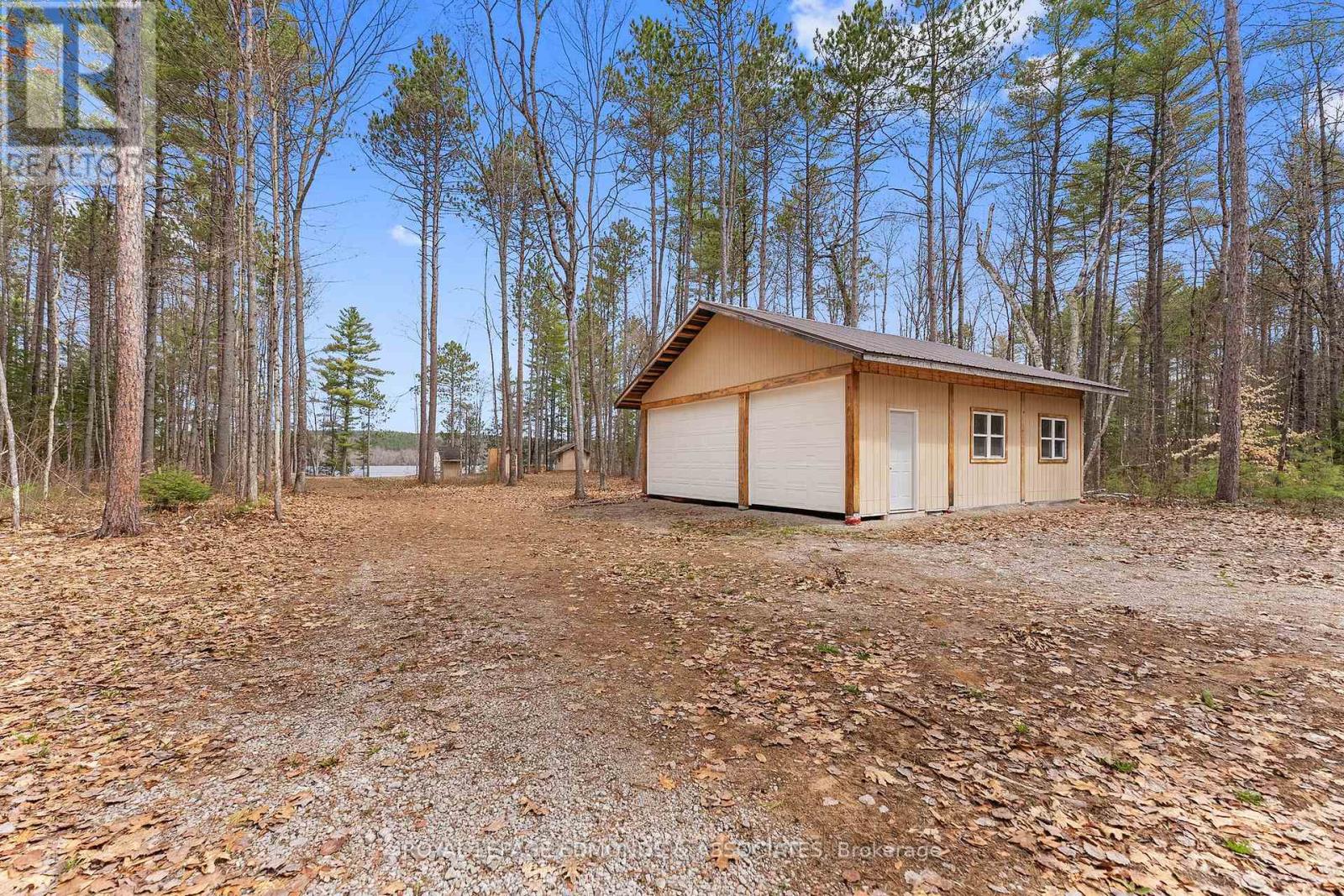290 Hennessy Trail, Whitewater Region, Ontario  K0J 2L0 - Photo 15 - X13074384