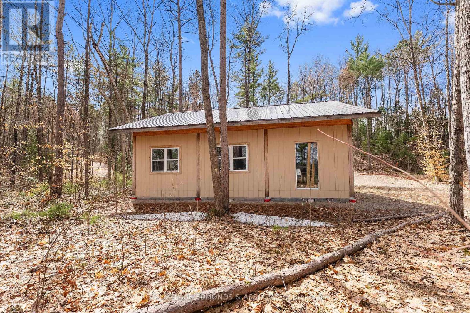 290 Hennessy Trail, Whitewater Region, Ontario  K0J 2L0 - Photo 17 - X13074384