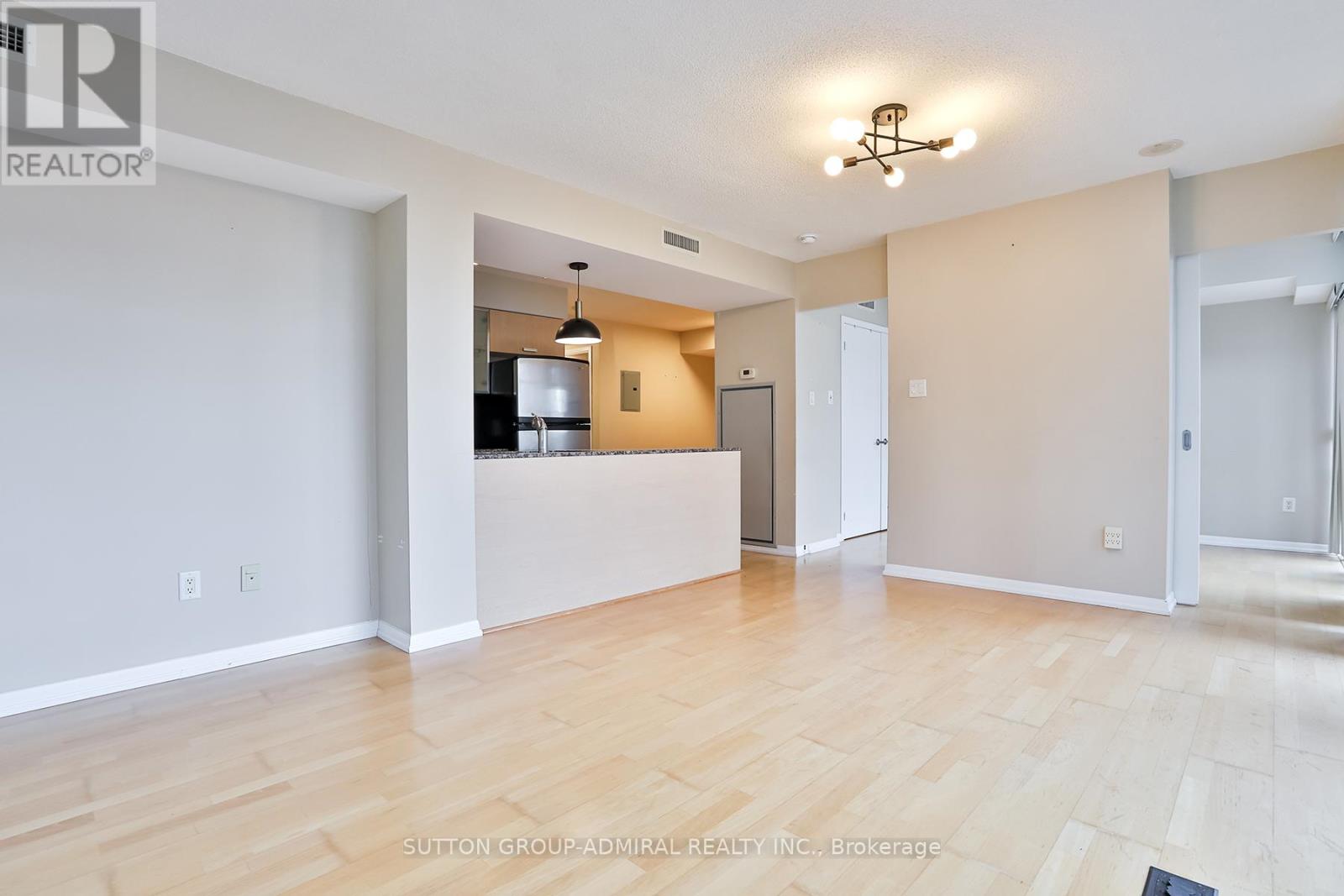 1302 - 38 Grenville Street, Toronto, Ontario  M4Y 1A5 - Photo 14 - C13074366
