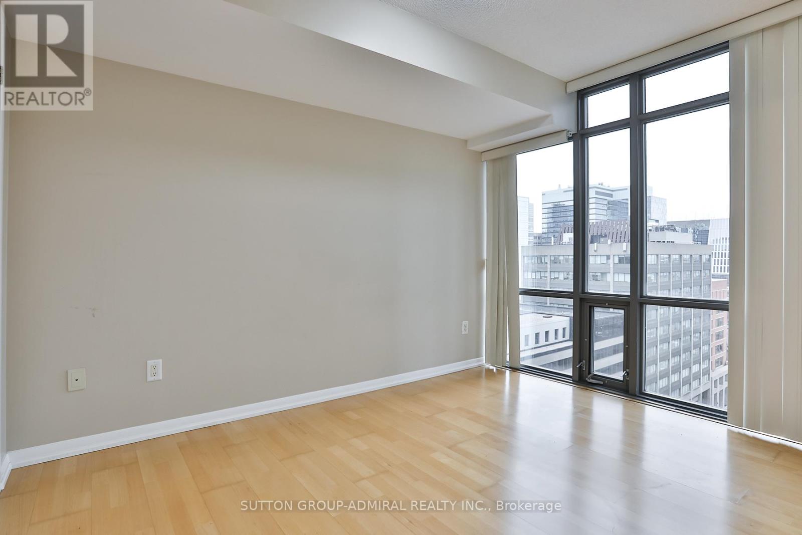 1302 - 38 Grenville Street, Toronto, Ontario  M4Y 1A5 - Photo 18 - C13074366