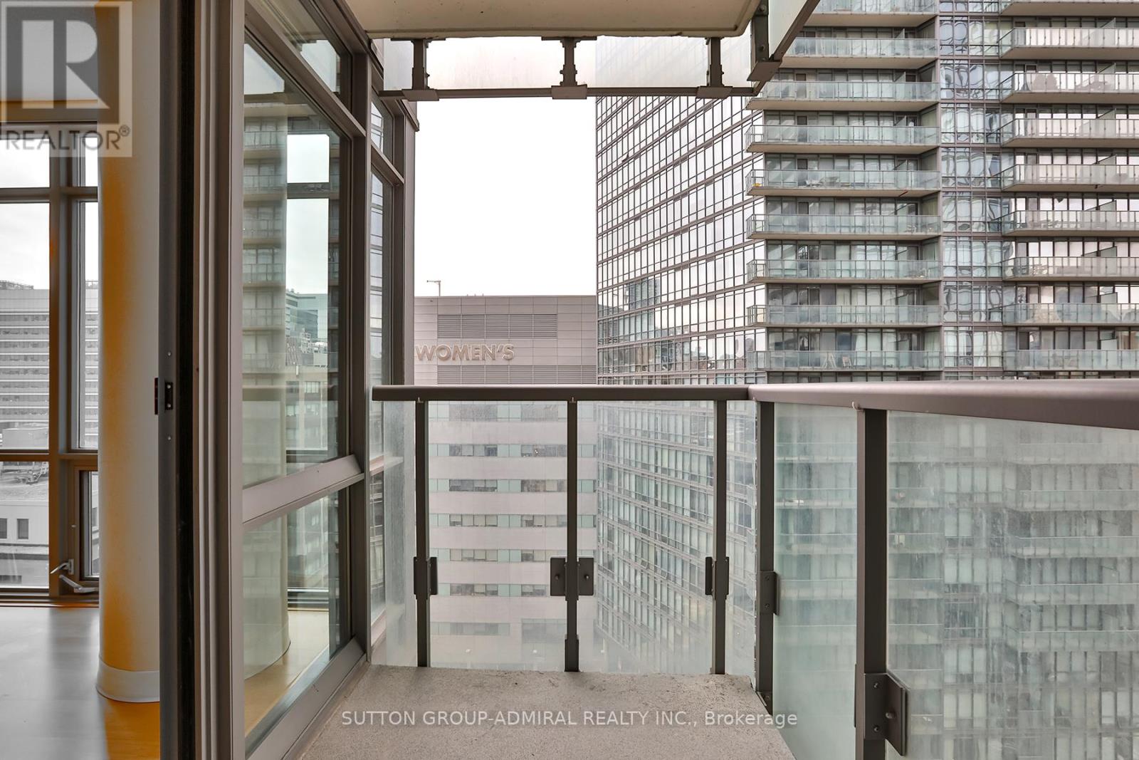 1302 - 38 Grenville Street, Toronto, Ontario  M4Y 1A5 - Photo 23 - C13074366